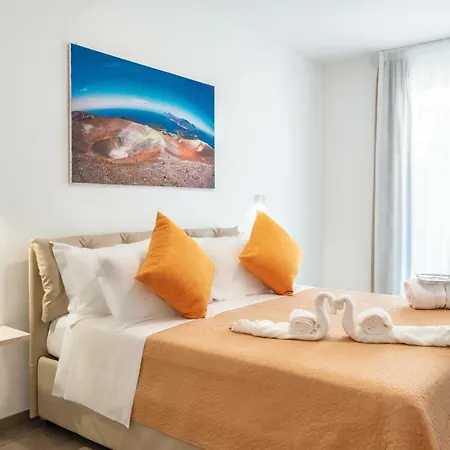 Mediterraneo Palace Luxury Bed and breakfast *