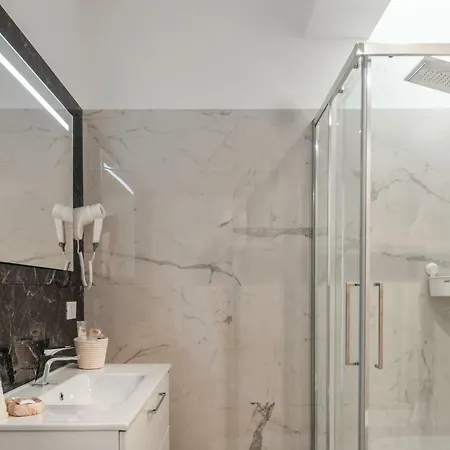 Mediterraneo Palace Luxury