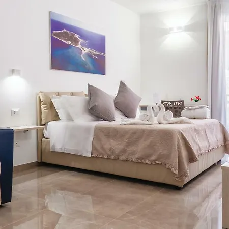 Mediterraneo Palace Luxury Bed and breakfast *