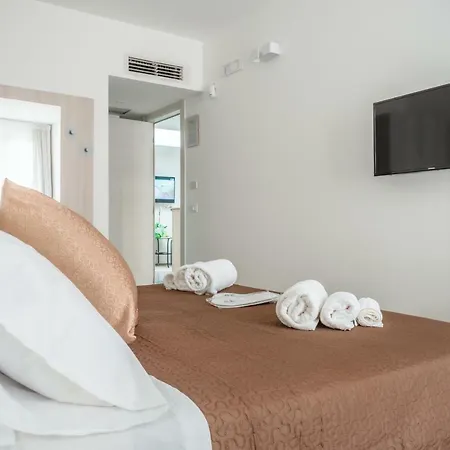Mediterraneo Palace Luxury